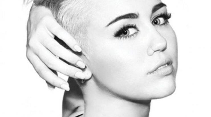 Miley Cyrus: Οι θαυμαστές της ανησυχούν για την πολύ αδύνατη σιλουέτα της  