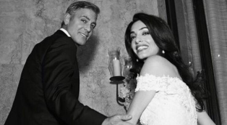 Clooney-Alamuddin: Nέα ερωτική φωτογραφία από το γάμο της χρονιάς 