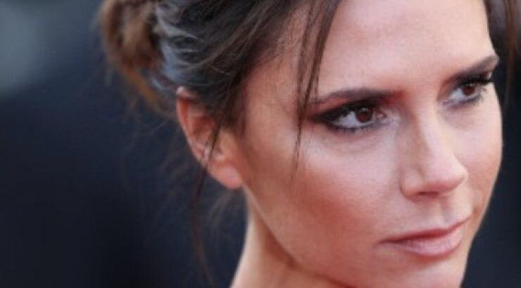 Το μυστικό της Victoria Beckham για λαμπερή επιδερμίδα