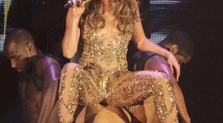 Θύμα εκβιασμού έπεσε η Τζένιφερ Λόπεζ