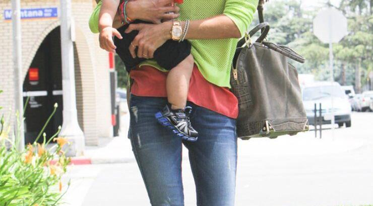 Supermodel και μαμά 