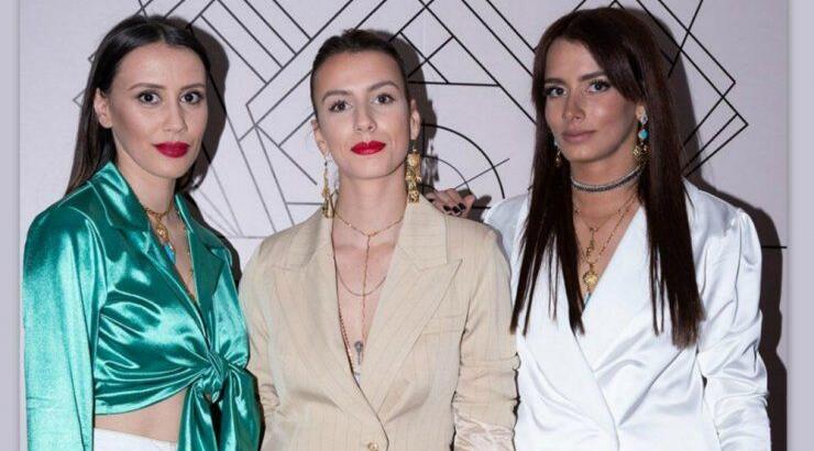 Χριστουγεννιάτικο πάρτυ από τις αδερφές Κοτζιάπασιη