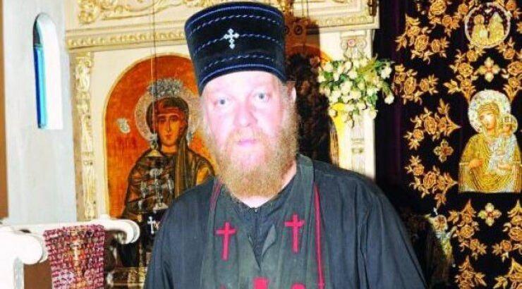 Οργή από την ελλαδική Εκκλησία για τον παπά του «Κάτι ψήνεται»