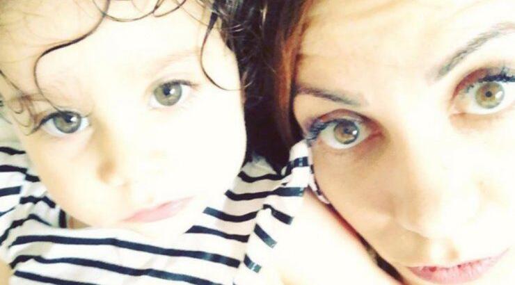 Κατερίνα Αγαπητού: Η υπέροχη φωτογραφία που μοιράστηκε με τους διαδικτυακούς της φίλους για να ευχηθεί στην κορούλα της 