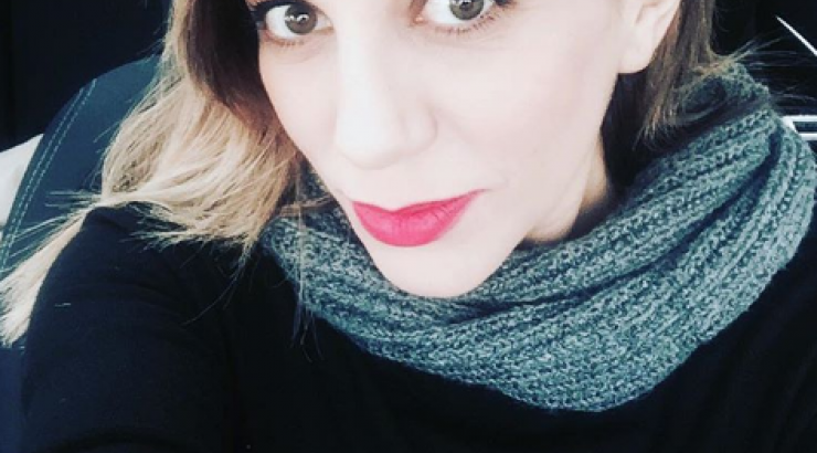 "Λιώσαμε"! Η Κατερίνα Αγαπητού ποζάρει με τα δύο της παιδάκια!