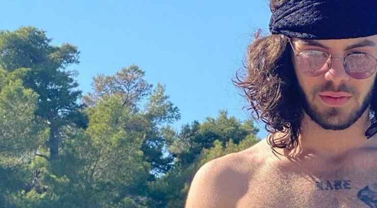 Άγγελος Λάτσιος: Γυμνάζεται και εντυπωσιάζει με τις δεξιότητές του [εικόνες]