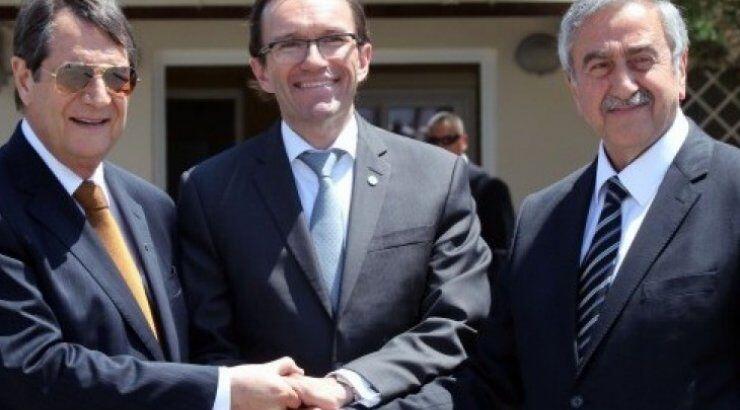 Ουσιαστική διαπραγμάτευση και ΜΟΕ Αναστασιάδη-Ακιντζι