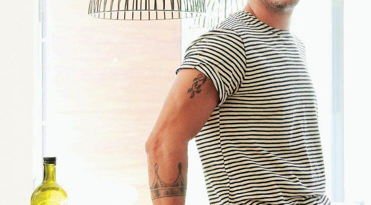 Άκης Πετρετζίκης: "Είτε ήταν τραγουδίστρια η Δήμητρα, είτε υπάλληλος σε γραφείο, εγώ πάλι θα ήμουν μαζί της"