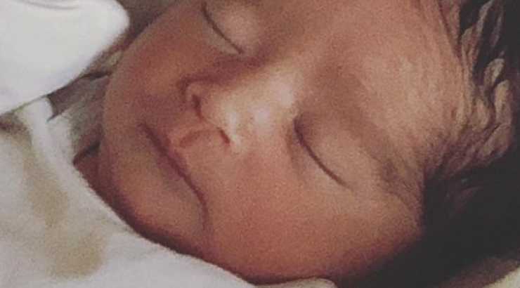 Αυτή είναι η πρώτη φωτογραφία του νεογέννητου γιου πασίγνωστης ηθοποιού!