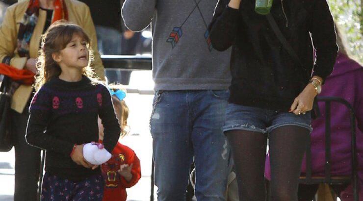 Jessica Alba: Οικογενειακή έξοδος σε λούνα παρκ [φωτογραφίες]