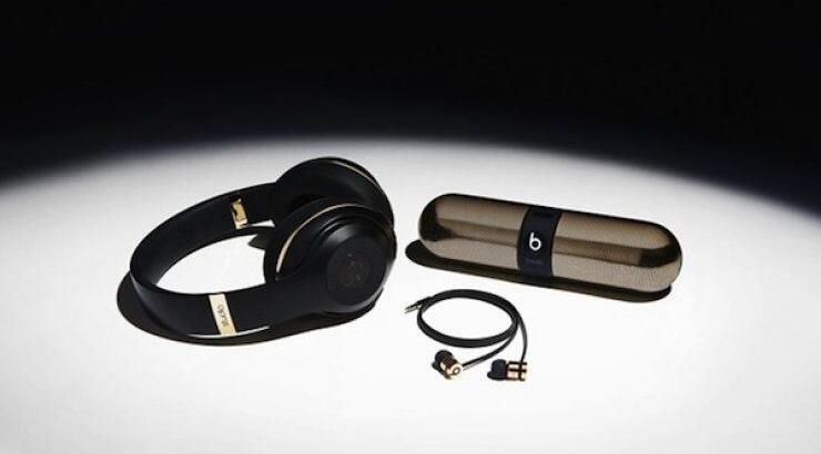 Τα hi-tech αξεσουάρ του Αλεξάντερ Γουάνγκ 