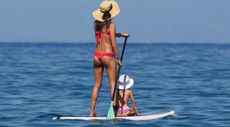 Οι καυτές διακοπές της Alessandra Ambrosio (μέρος δεύτερο) [εικόνες]