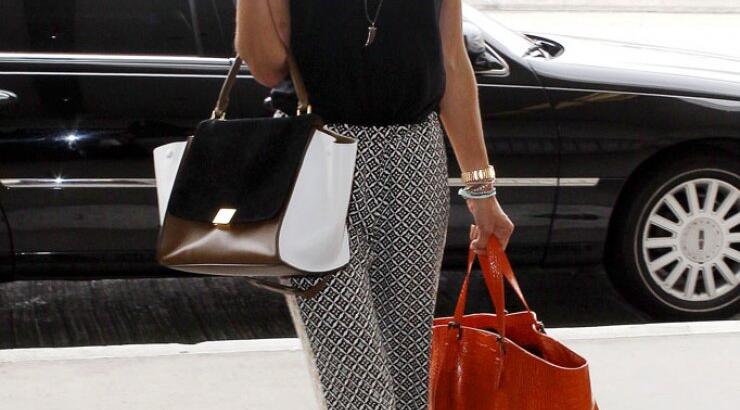 Alessandra Ambrosio : Παραδίδοντας μαθήματα στυλ!