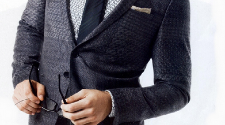 Παρουσιαστής στην κυπριακή τηλεόραση αποκαλύπτει: “Μαγειρεύω ημίγυμνος”