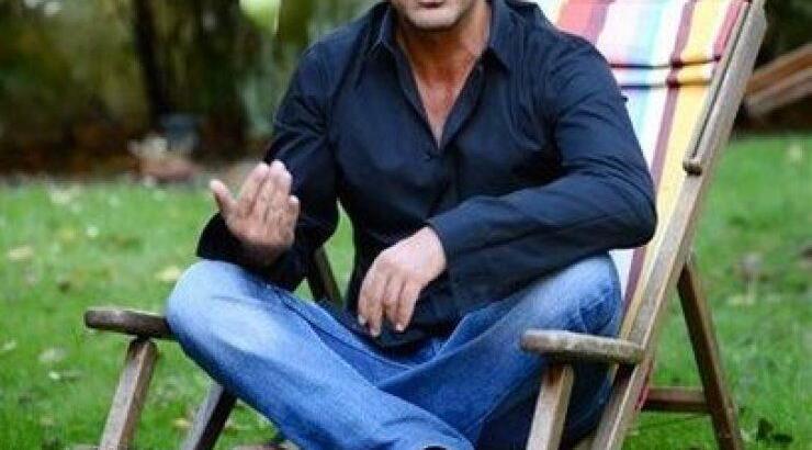 Νίκος Αλιάγας: Στον κήπο του στο Παρίσι