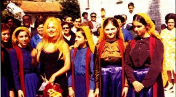 Ντοκουμέντο: Δείτε το τάμα της Αλίκης όταν έγινε μάνα.