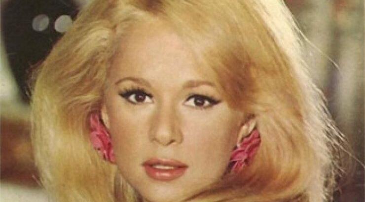 Αλίκη Βουγιουκλάκη: Η νέα γυμνή φωτογραφία που κάνει το γύρο του διαδικτύου