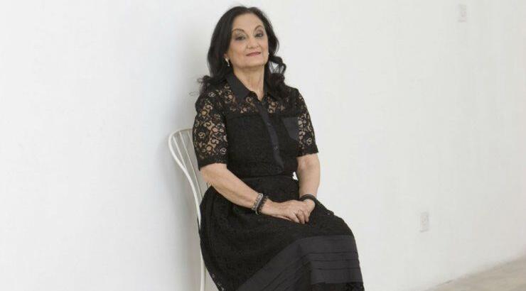 Λίγο πριν το ύστατο "αντίο" στην Άλκηστη Παυλίδου αγαπημένοι συνάδελφοι της την αποχαιρετούν