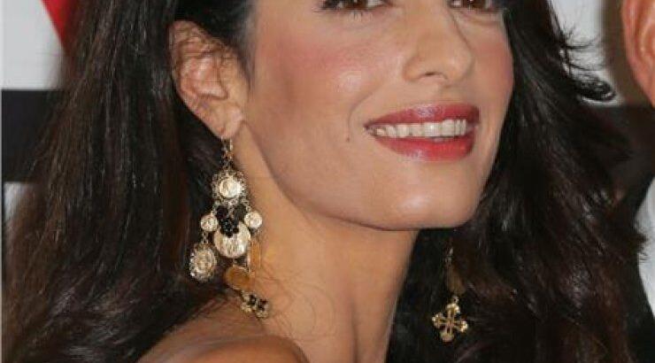 Η πρόβα νυφικού της Αμάλ από τη Λέιμποβιτς 