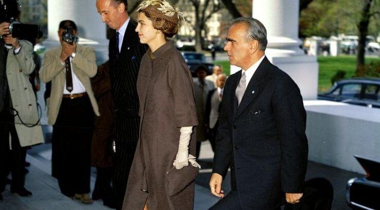  «Σκάσε, Αμαλία!» -Οταν η αστή καλλονή σύζυγος του Καραμανλή άκουγε «γαλλικά» [εικόνες] 