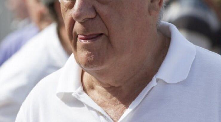 Ποιος είναι ο πιο πλούσιος άνθρωπος στη μόδα;