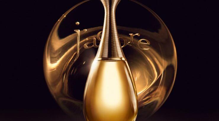 Ο Dior παρουσιάζει το J