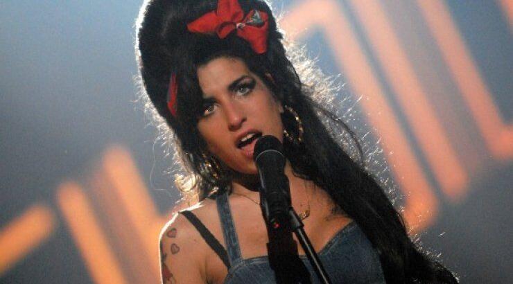 Έκθεση για τη ζωή της Amy Winehouse