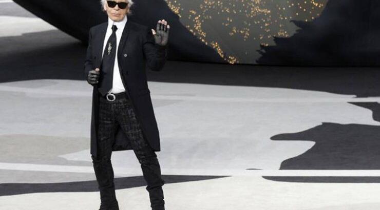 Το χριστουγεννιάτικο δέντρο του Karl Lagerfeld είναι απλά υπέροχο