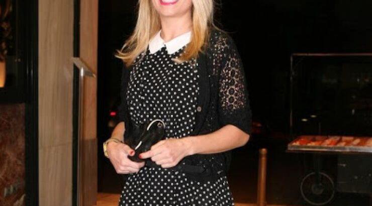 Δείτε το χριστουγεννιάτικο δέντρο της Φαίης Σκορδά