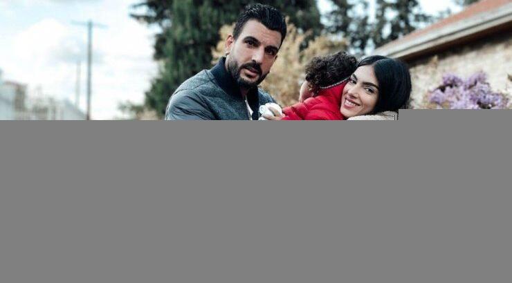 Άντρεα Κυριάκου: Απαθανάτισε τον Λαμπρινό να φοράει τις παντόφλες του πατέρα του [βίντεο]