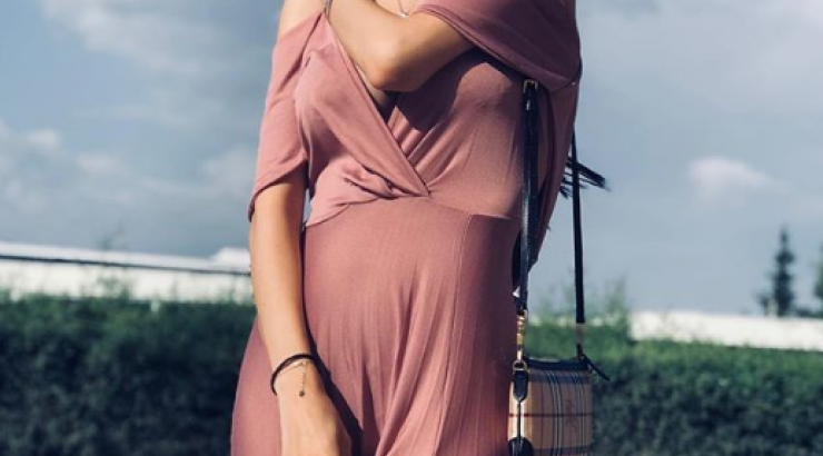 Άντρεα Κυριάκου: Έκανε πασαρέλα στον έκτο μήνα της εγκυμοσύνης της!