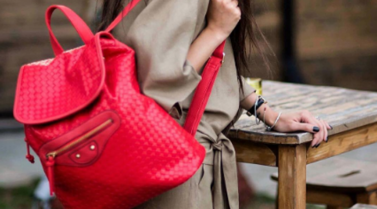 Άντρεα Κυριάκου: Ποζάρει αμακιγιάριστη με σέξι μαγιό! [εικόνα]