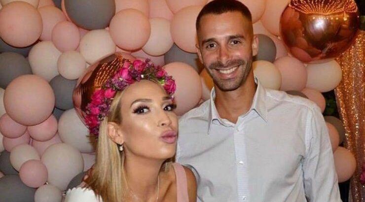 Άντρεα Χριστοδουλίδου – Νικόλας Λούγκος: Οι πρώτες εικόνες της νεογέννητης κόρης τους μέσα από το μαιευτήριο!