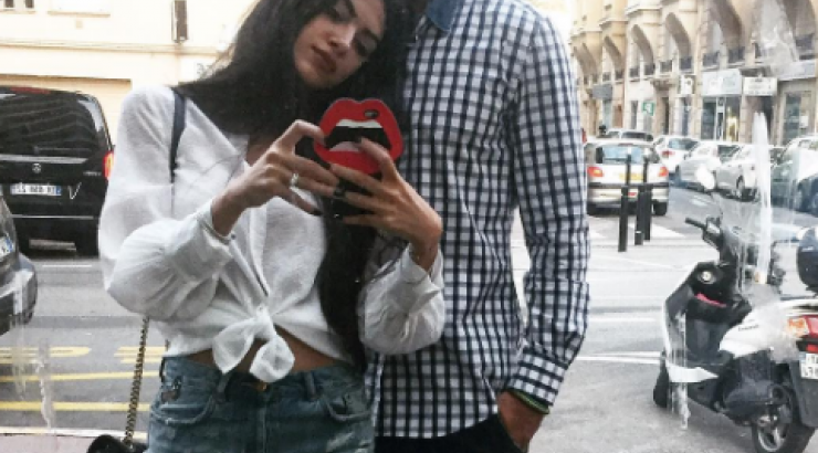 Δείτε το κομψό σαλόνι του σπιτιού της Άντρεας Κυριάκου και του Γιώργου Μερκή!