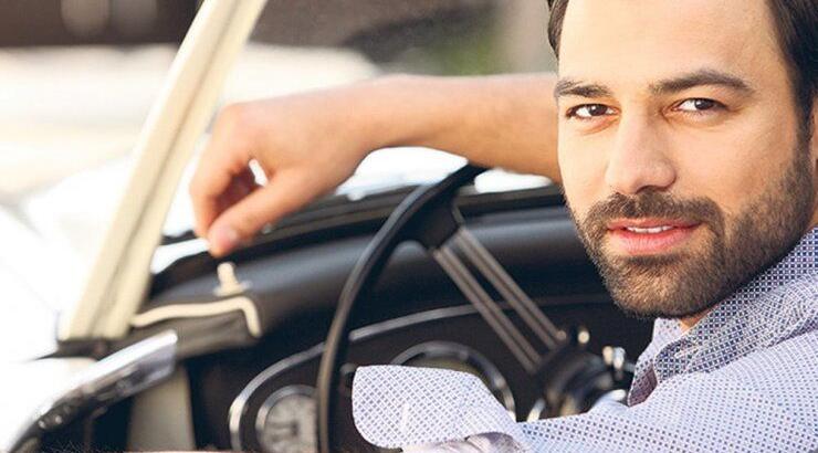 Ανδρέας Γεωργίου: Μας δείχνει το κομψό σπίτι του!