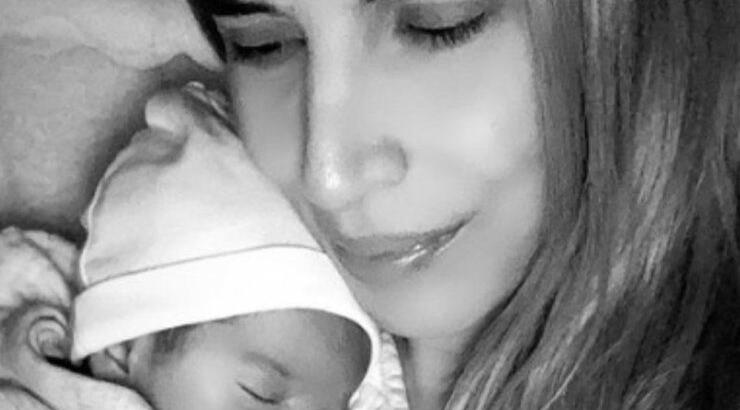 Έλενα Ανδρέου: Απαθανατίζει τα γελάκια του γιου της και “λιώνει” το instagram [βίντεο]