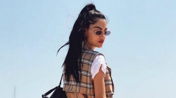 Η Άντρεα Κυριάκου με μίνι φούστα δέκα ημέρες μετά τη γέννηση του γιου της!