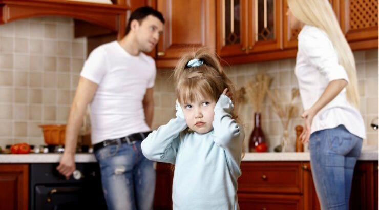 Διαπαιδαγώγηση παιδιού: Τι πρέπει να κάνουμε όταν δεν συμφωνούμε με τον σύντροφό μας
