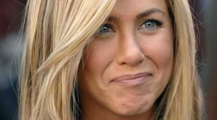 Η γιαγιά της Jennifer Aniston μιλάει στο ΣΙΓΜΑ για το χωρισμό Jolie – Pitt!