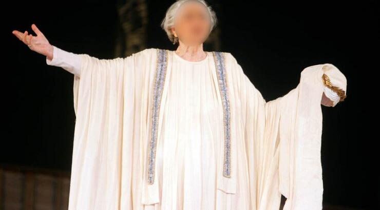 Ποια Ελληνίδα ηθοποιός χαροπαλεύει και η Εφορία της βγάζει το σπίτι στο σφυρί;