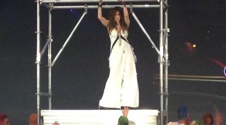 Madwalk 2014: H Βίσση έπαιξε πιάνο, χόρεψε Gangnam και αποθεώθηκε!