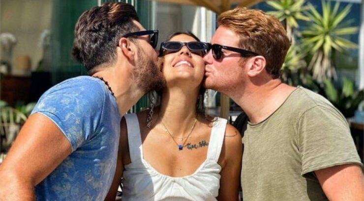 Άννα Μαρία - James - Μπάρτζης: Πρωταγωνιστούν σε πινακίδα της Ρόδου σε κεντρικό δρόμο [βίντεο]