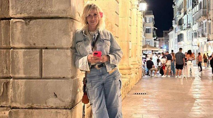 Άννα Βίσση: Έδωσε αυτοσχέδια συναυλία στους Παξούς μέσα σε σκάφος ενθουσιάζοντας τους fans της [βίντεο]