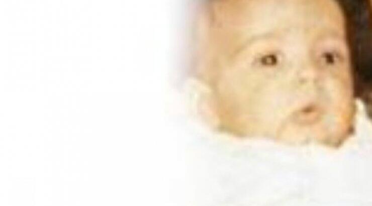 Δείτε μία σπάνια φωτογραφία της κόρης επώνυμης Κύπριας σε βρεφική ηλικία!