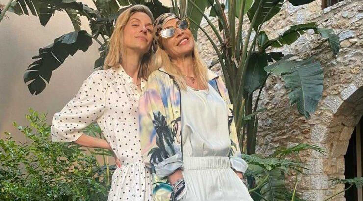 Βίσση – Καρβέλας: Οικογενειακές διακοπές με την κόρη και τα εγγόνια τους! [εικόνες]