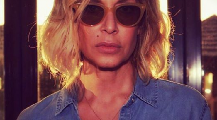 Ο γοητευτικός άντρας στο πλευρό της Άννας Βίσση! [εικόνες]