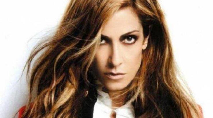 Άννα Βίσση: «Ήταν προκλητικό να κυκλοφορώ με ακριβό αυτοκίνητο»