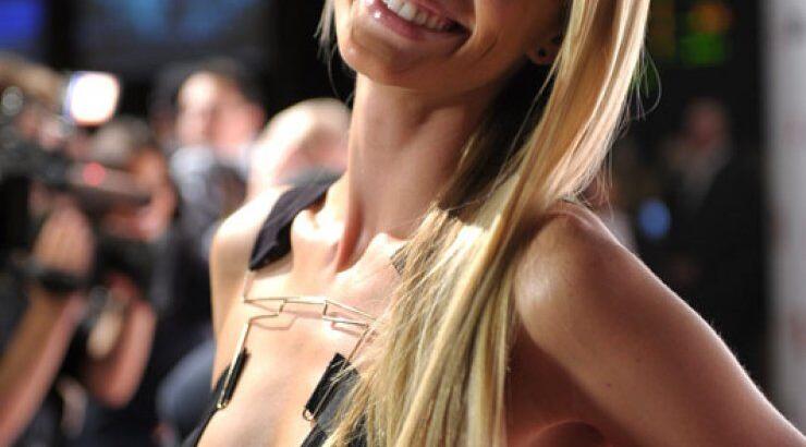 Η Anne Vyalitsyna και πάλι στη μικρή οθόνη