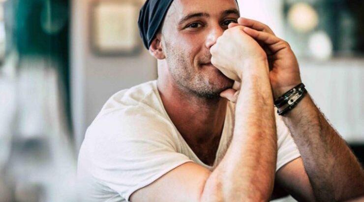 Αντίνοος Αλμπάνης: Συνεχίζει να δίνει τη μάχη με τον καρκίνο!