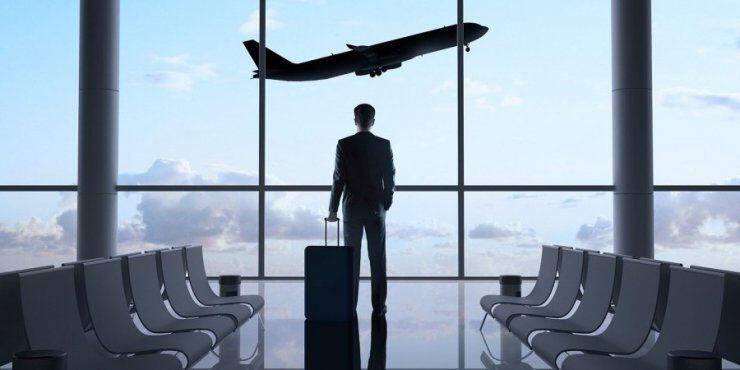 Αφίχθη στην Κύπρο με γεμάτες αποσκευές κάνναβης και κοκαϊνη 